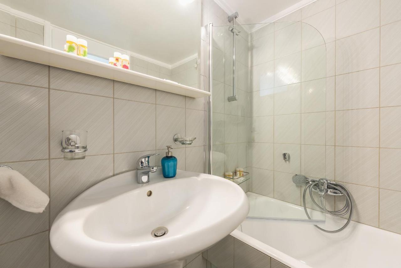 Cozy And Fresh Apt Close To Metro 雅典 外观 照片