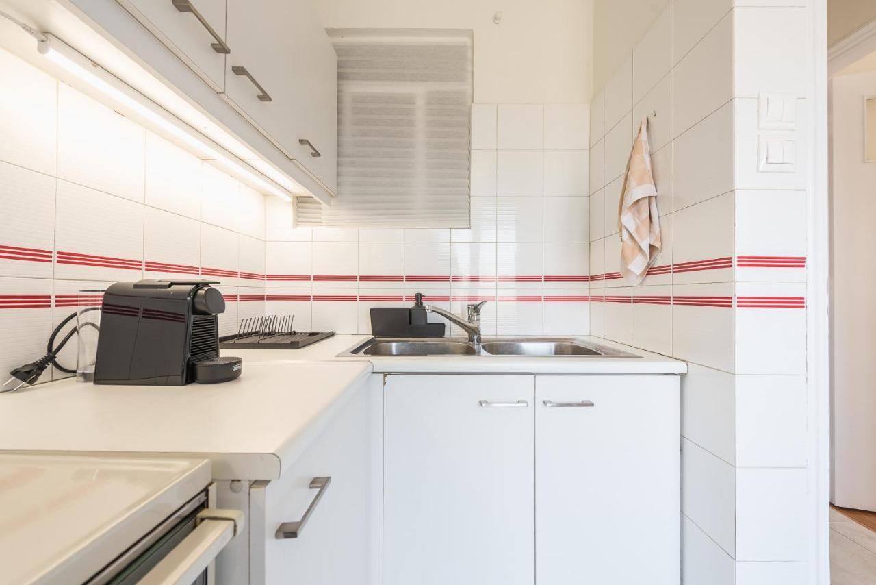 Cozy And Fresh Apt Close To Metro 雅典 外观 照片