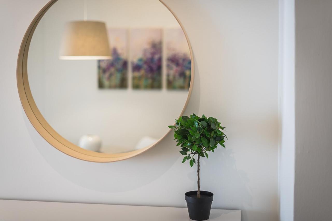 Cozy And Fresh Apt Close To Metro 雅典 外观 照片